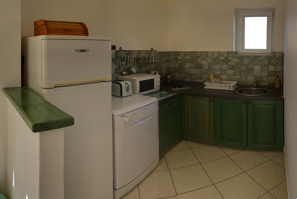 Vis A Vis Apartments Baška Habitación foto