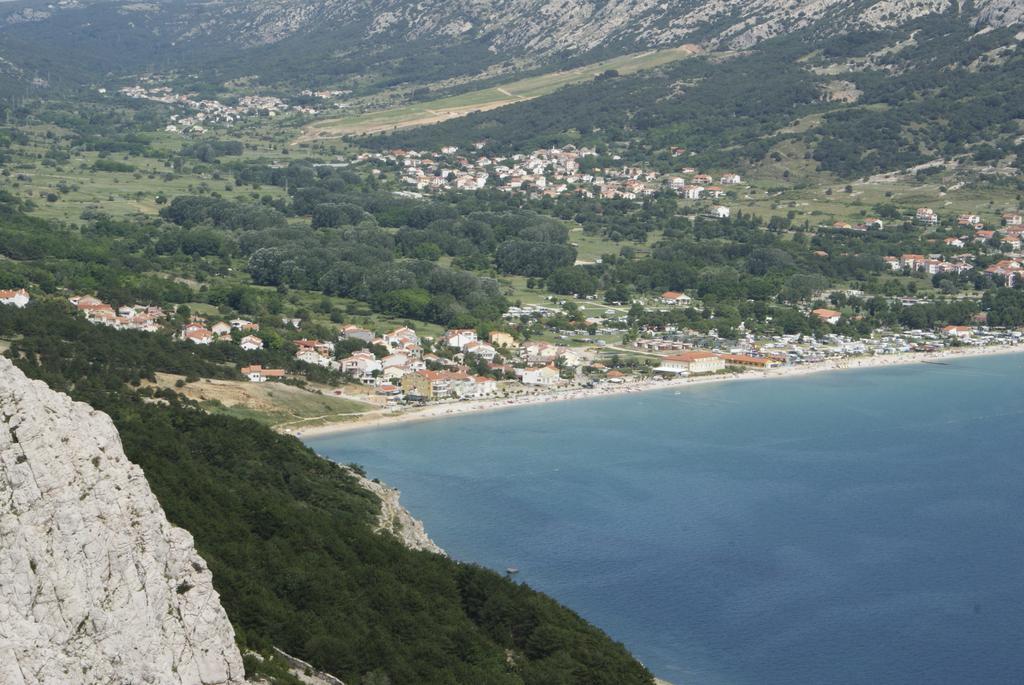 Vis A Vis Apartments Baška Exterior foto